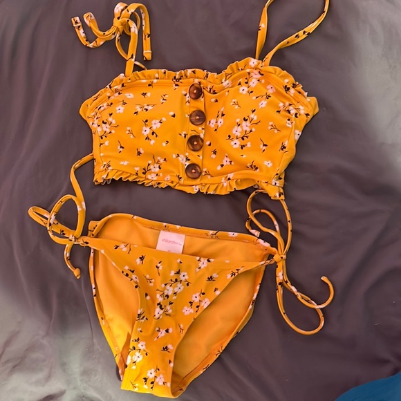 Target Xhilaration Floral Bikini - Picture 1 of 7